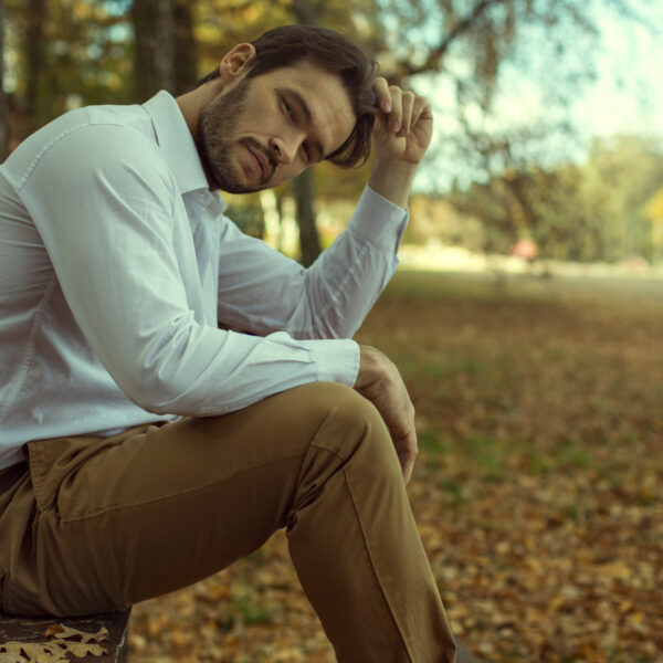 着心地と見た目を両立するシャツのポイントとは